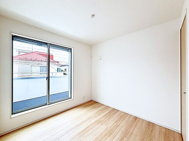 3号棟 ■落ち着いた色合いのお部屋で穏やかな時間を楽しめます
