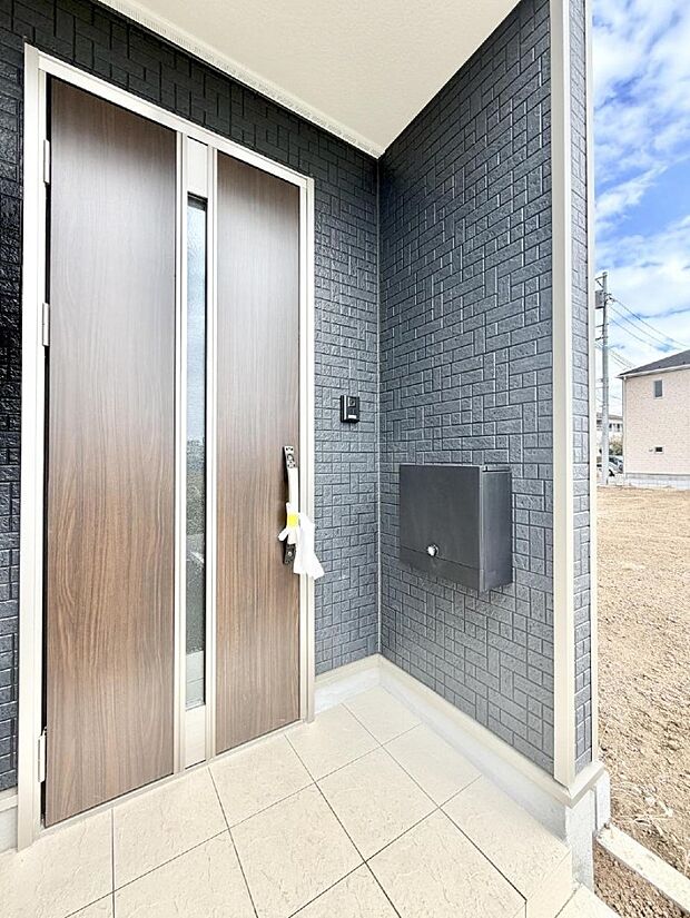 ■ 家族とゲストをやさしく迎える、心温まる玄関