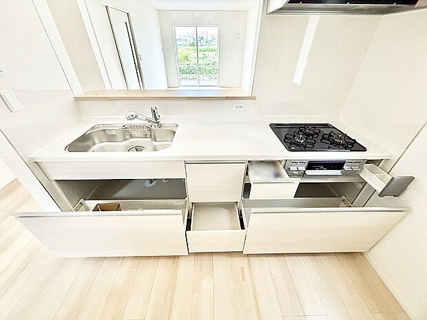 ■料理がもっと楽しくなる、快適なキッチン空間