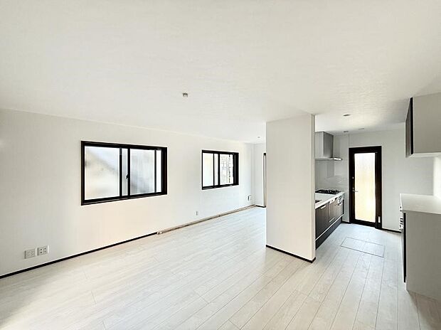 ■心落ち着く場所、ゆったり過ごせるリビング