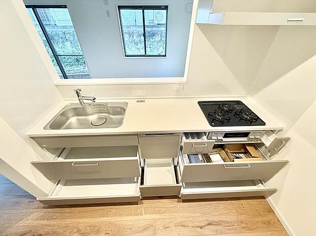 ■美味しい時間が生まれる、笑顔あふれるキッチン