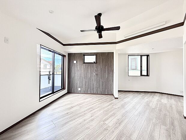 ■くつろぎと笑顔が集まる、心温まるリビング