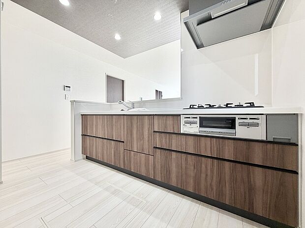 ■シンプルで機能的、毎日使いやすいキッチン