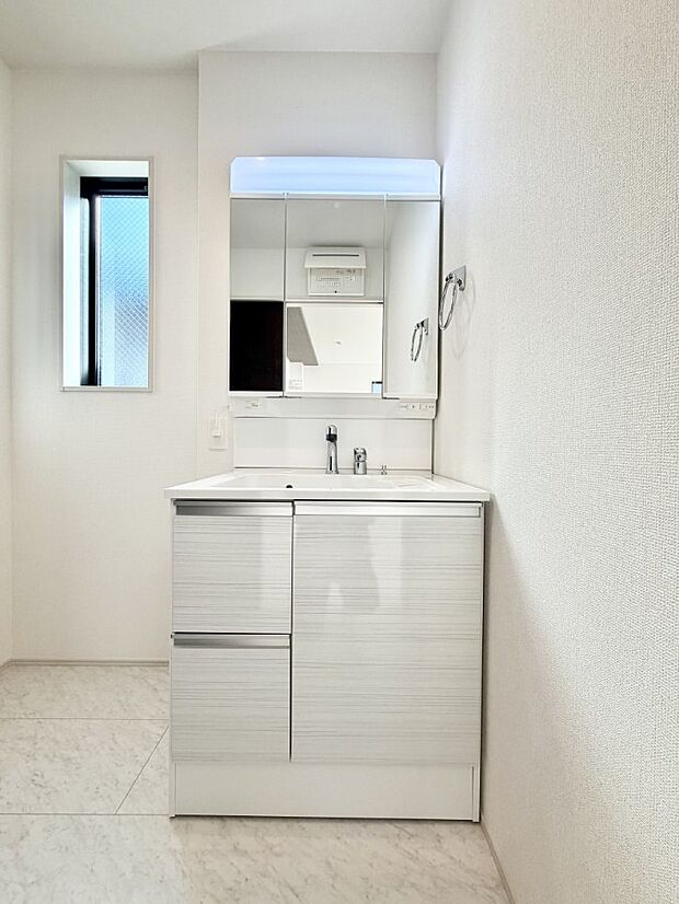 ■朝の準備がスムーズにできる広さです