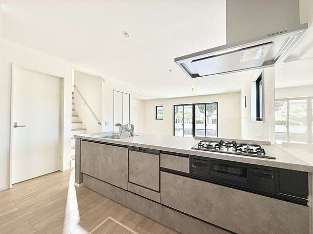 ■家族の絆を深める、温もりのあるキッチン