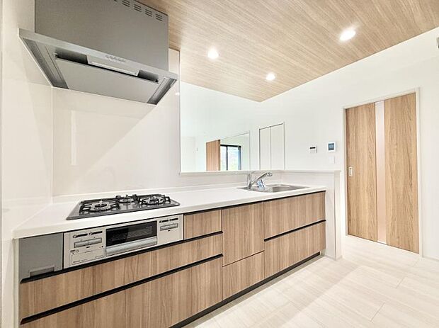 ■シンプルで美しく心地よい時間を生むキッチン空間