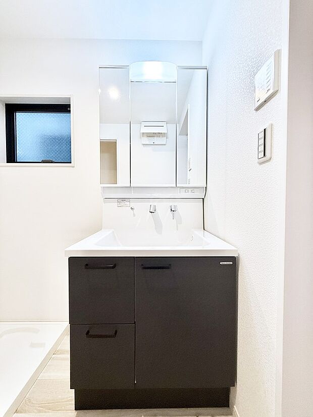 ■朝の準備がスムーズにできる広さです