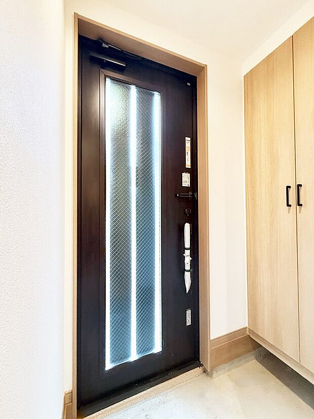 1号棟 ■玄関はお家の顔!おしゃれな玄関でお客様をお迎え!