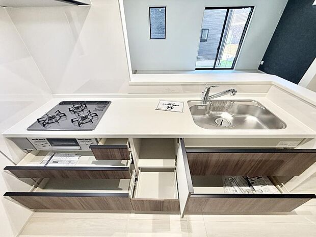 ■美味しい時間が生まれる、笑顔あふれるキッチン