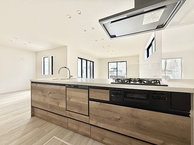 ■家族の絆を深める、温もりのあるキッチン