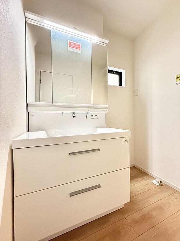 ■朝の準備がスムーズにできる広さです