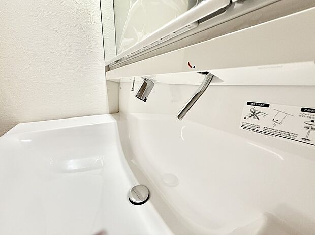 ■手洗いや顔を洗う時も快適に使える便利なシャワー