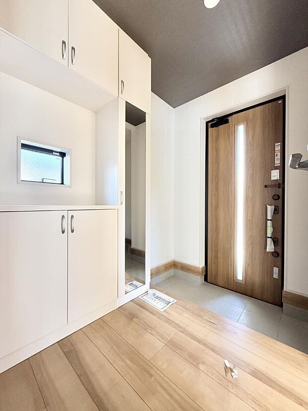 ■玄関はお家の顔！おしゃれな玄関でお客様をお迎え！