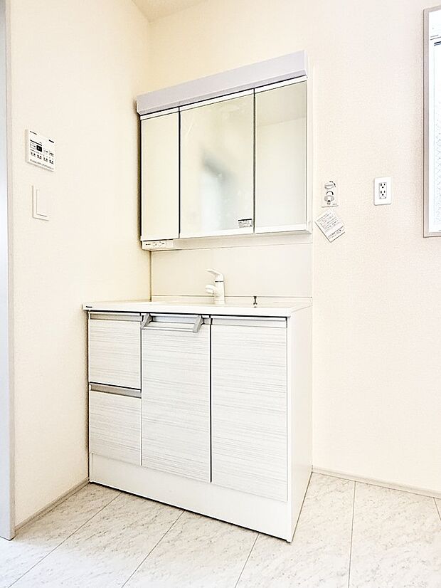 ■朝の準備がスムーズにできる広さです