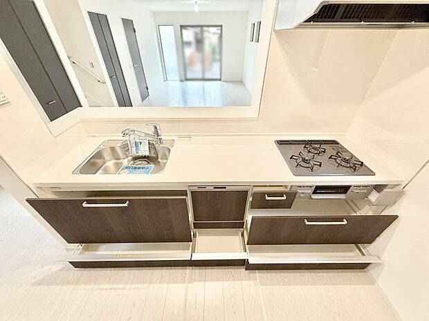 ■家族の絆を深める、温もりのあるキッチン