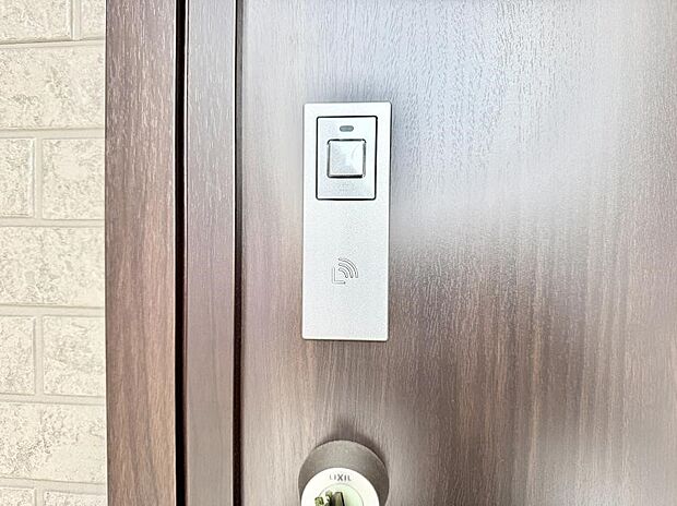 ■鍵を取り出さずに便利に操作できて快適