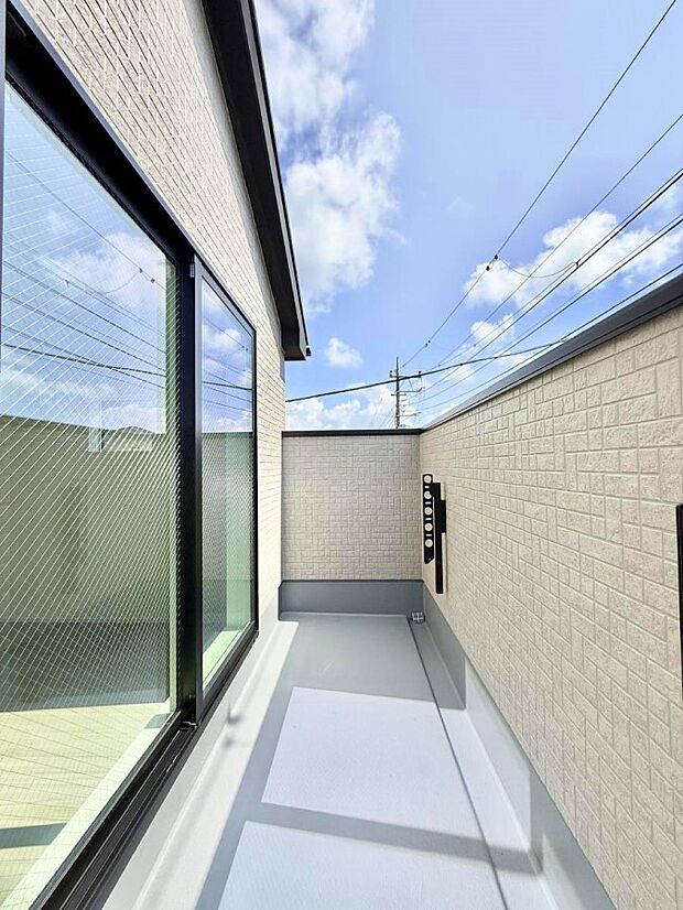 ■ 季節の移ろいを感じられる開放的な空間です