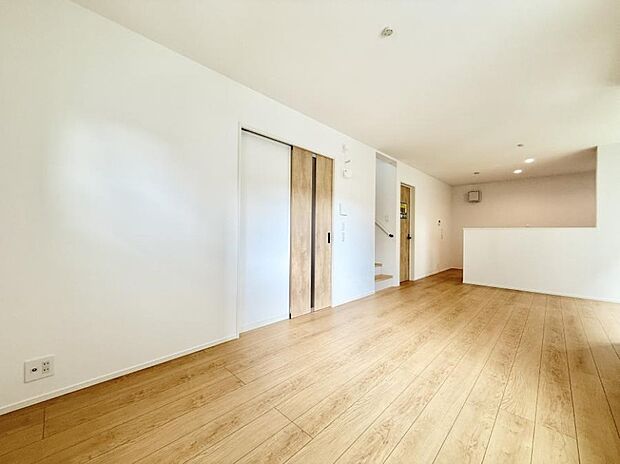 ■くつろぎと笑顔が集まる、心温まるリビング