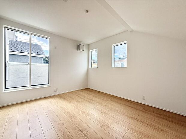 ■窓の配置や通気性の良い設計で部屋の空気がこもらず、常に新鮮な空気が流れます