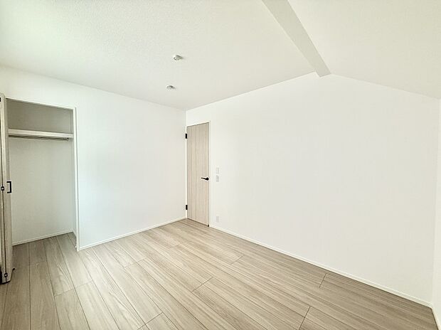 ■ 毎日を気持ちよく迎える、明るく温もりのある玄関