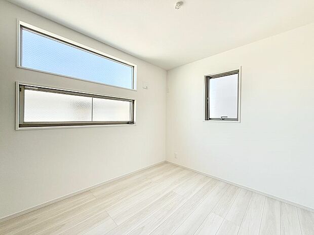 ■落ち着いた色合いのお部屋で穏やかな時間を楽しめます