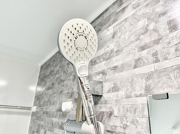 ■手元で簡単に止水できるため、水の無駄遣いを減らすことができます。