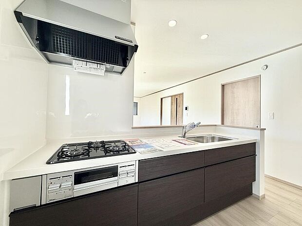 ■家族の絆を深める、温もりのあるキッチン