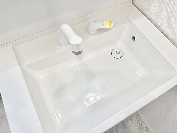 ■手洗いや顔を洗う時も快適に使える便利なシャワー