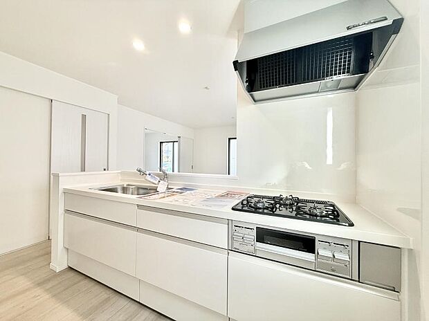 ■美味しい時間が生まれる、笑顔あふれるキッチン