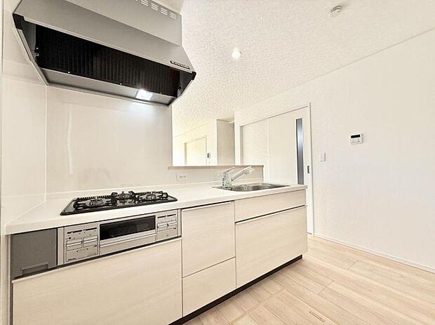 ■家族の絆を深める、温もりのあるキッチン