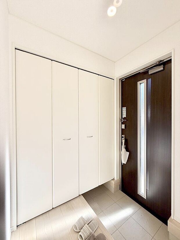 ■ シンプルで美しく、快適な暮らしの入り口