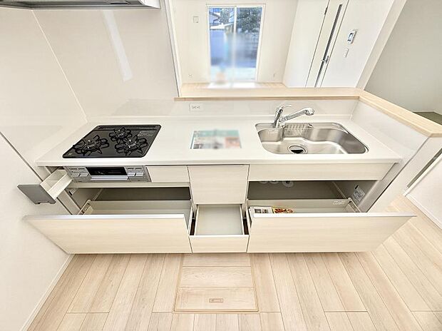 ■家族の絆を深める、温もりのあるキッチン