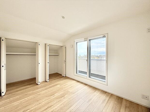 ■窓の配置や通気性の良い設計で部屋の空気がこもらず、常に新鮮な空気が流れます