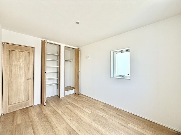 ■落ち着いた雰囲気のお部屋で心が安らぐ空間