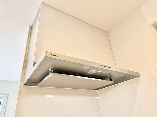 ■調理時の蒸気や匂いが換気扇に誘導され、効率的に排煙ができます。