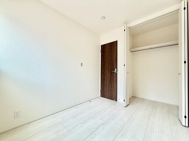 ■落ち着いた色合いのお部屋で穏やかな時間を楽しめます