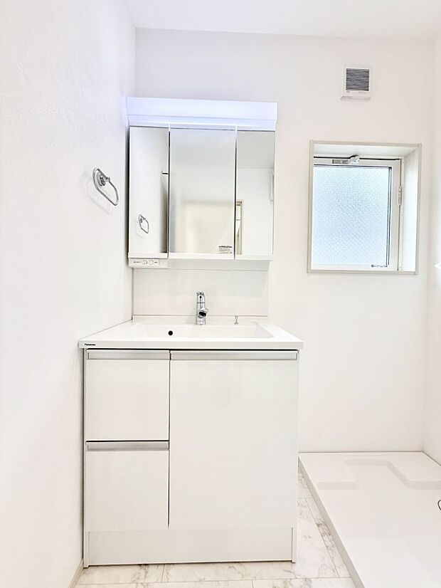 ■朝の準備がスムーズにできる広さです