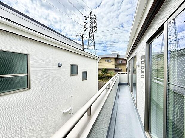 ■ 季節の移ろいを感じられる開放的な空間です