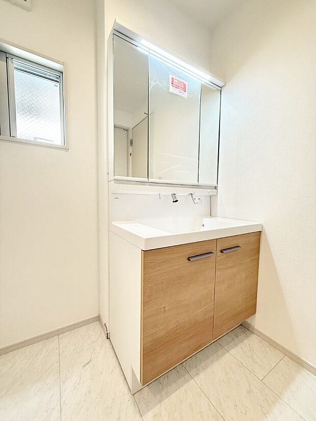 ■朝の準備がスムーズにできる広さです