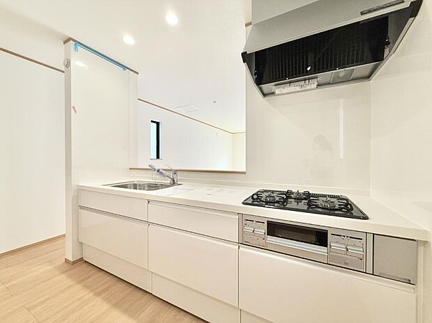 ■シンプルで機能的、毎日使いやすいキッチン