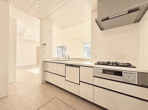 ■家族の絆を深める、温もりのあるキッチン