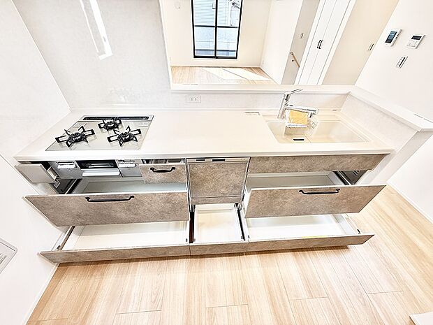 ■料理がもっと楽しくなる、快適なキッチン空間