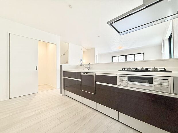 ■家族の絆を深める、温もりのあるキッチン