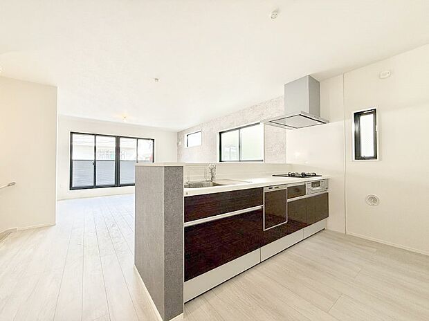 ■作る楽しみと食べる幸せを届けるキッチン