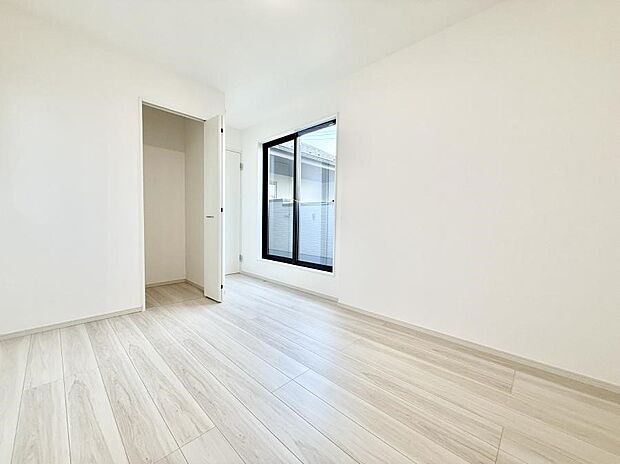 ■落ち着いた色合いのお部屋で穏やかな時間を楽しめます
