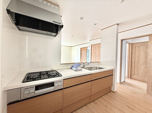 ■家族の絆を深める、温もりのあるキッチン