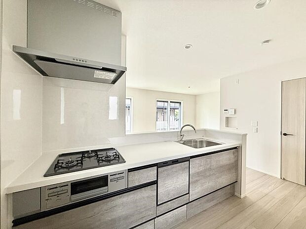 ■家族の絆を深める、温もりのあるキッチン