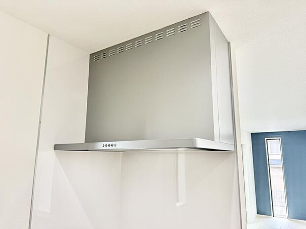 ■調理時の蒸気や匂いが換気扇に誘導され、効率的に排煙ができます。