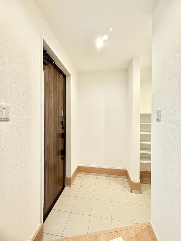 ■ ここから始まる一日、すっきり整った玄関