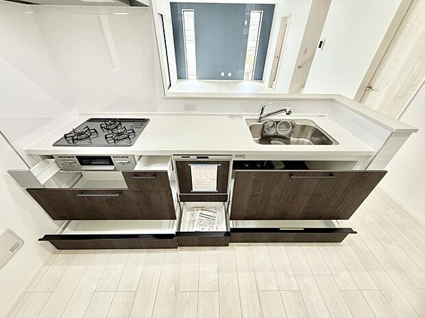 ■家族の絆を深める、温もりのあるキッチン